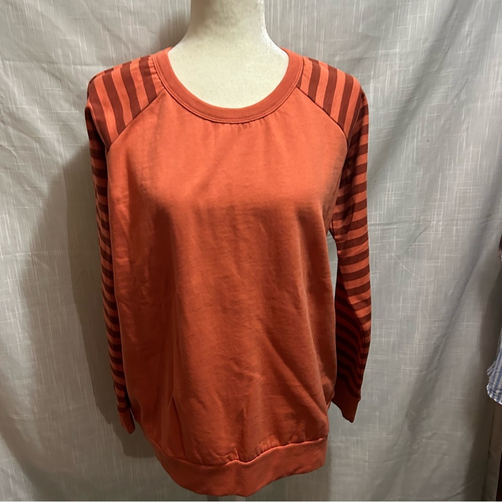 Anthony Richards top M
